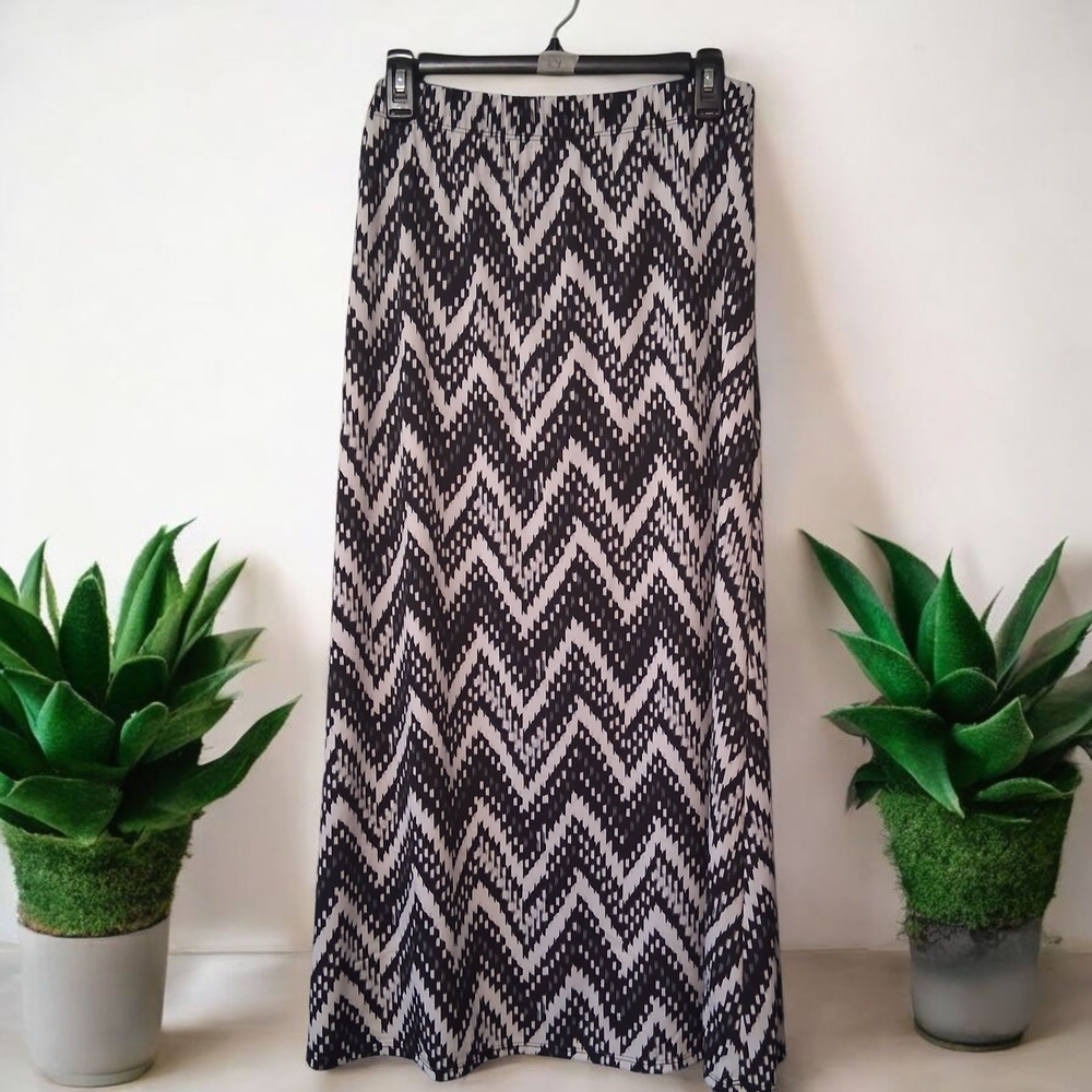 NY Collection Black and White Chevron Maxi Skirt Size Large Vtg